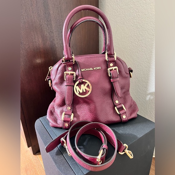 COPY - Michael Kors Satchel - Picture 1 of 3